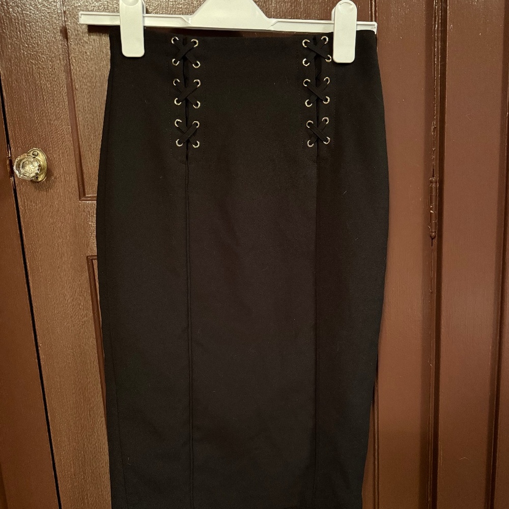 White House Black Market Pencil Skirt